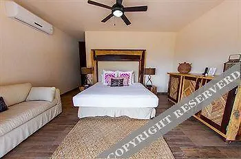 Ranitas Eco Boutique Hotel 3*